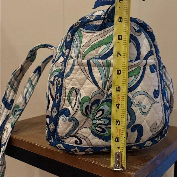 Vera Bradley small travel duffel bag in Mediterranean White - Picture 3 of 5